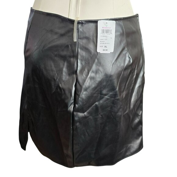 Windsor Black Faux Leather Mini Skirt XL Super Cute! NWT JJ4120 - Picture 3 of 7